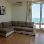 Panoramic Sea View Crown, Pools And Beach, Apartment