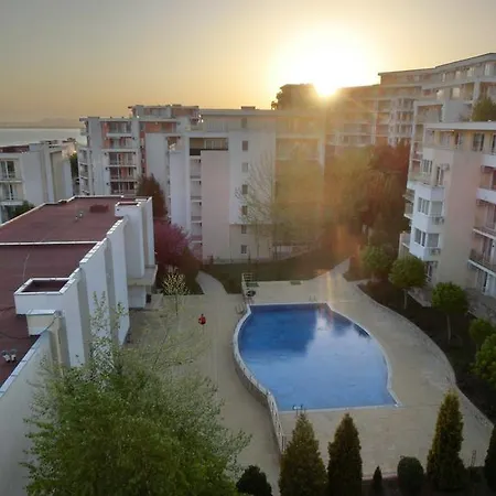 Panoramic Sea View Crown, Pools And Beach, Apartament Święty Włas